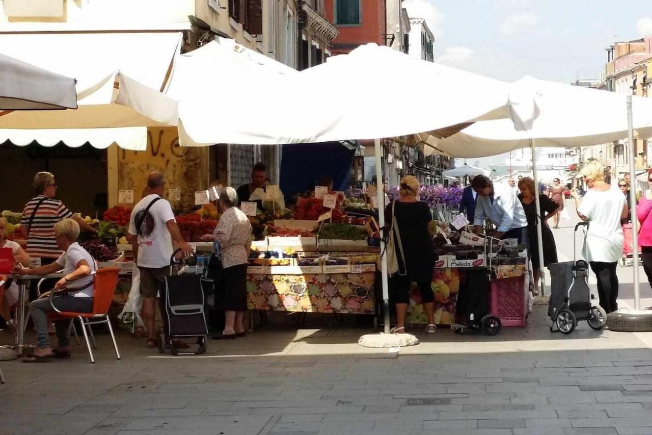 In The Heart Of Free Internet * Venedig